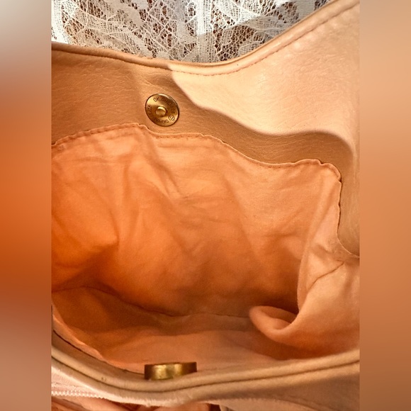 🍑💕3 compartment Shoulder bag - Picture 2 of 7